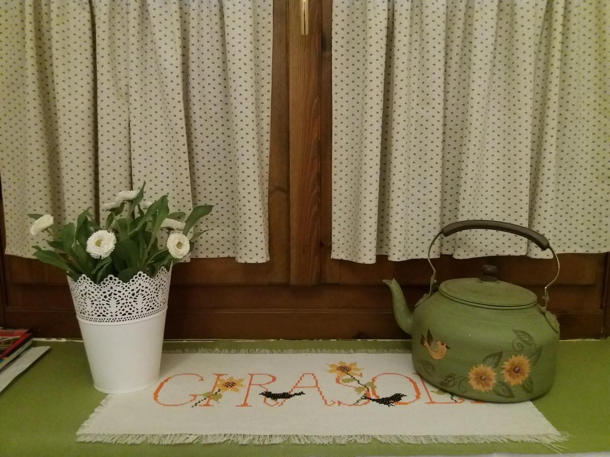 B&B Il Cortile Malpensa Casorate Sempione Bagian luar foto