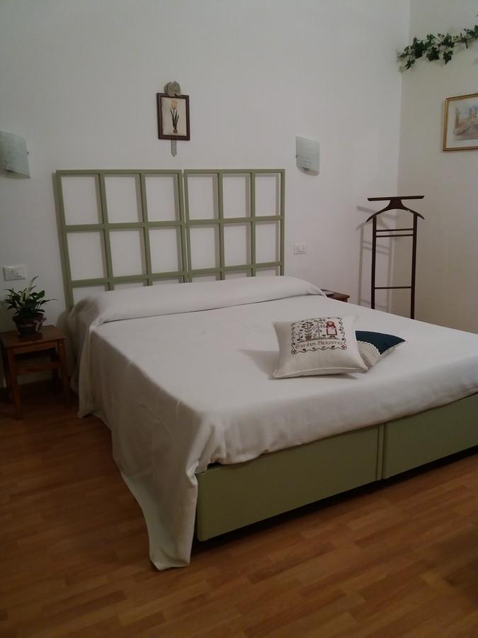 B&B Il Cortile Malpensa Casorate Sempione Bagian luar foto