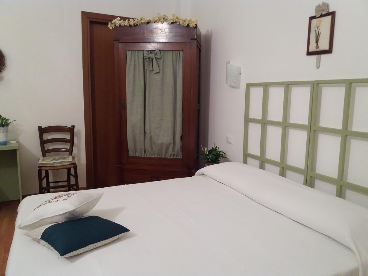 B&B Il Cortile Malpensa Casorate Sempione Bagian luar foto